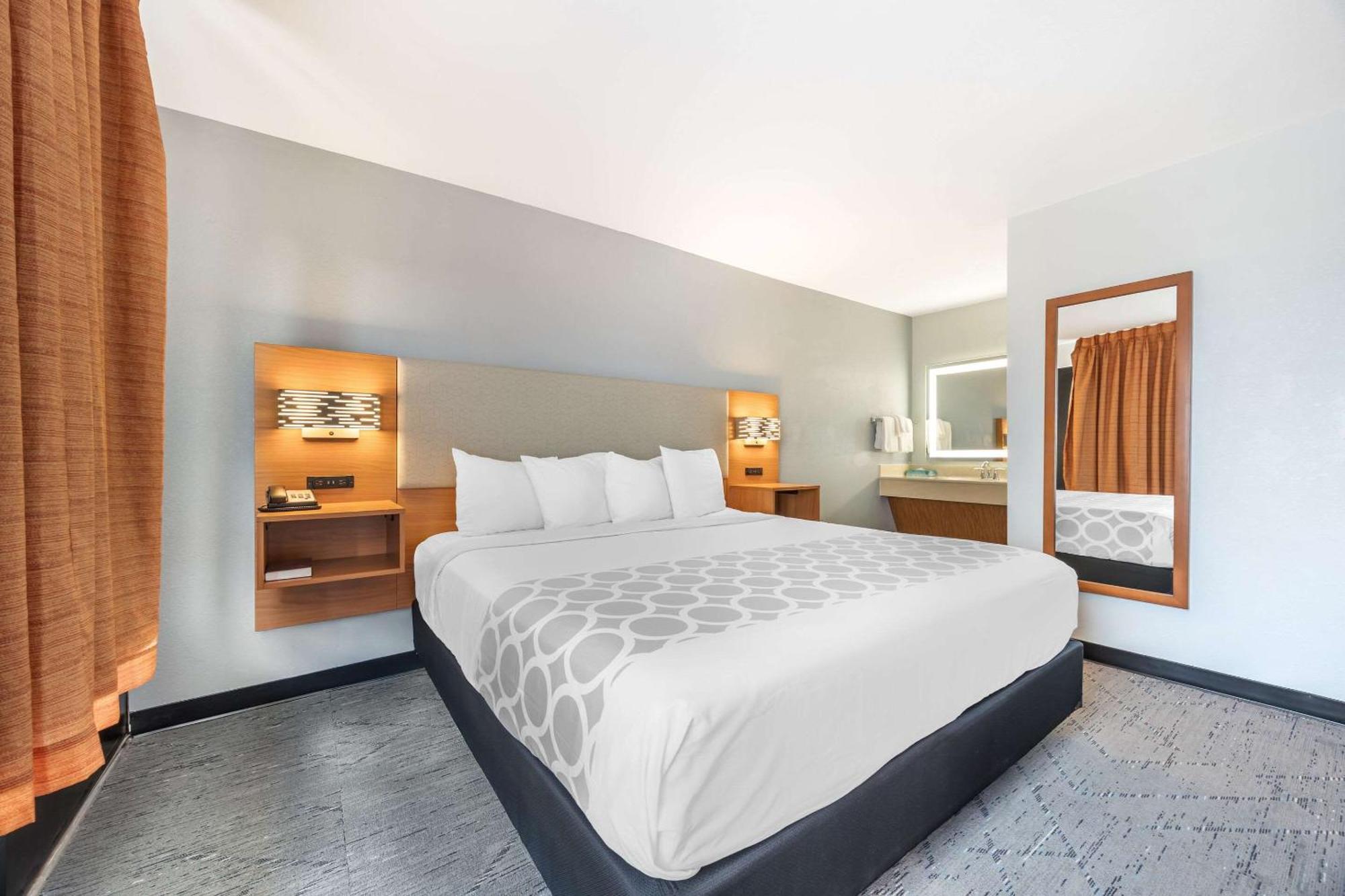 Suburban Studios Branson On The Strip Extérieur photo