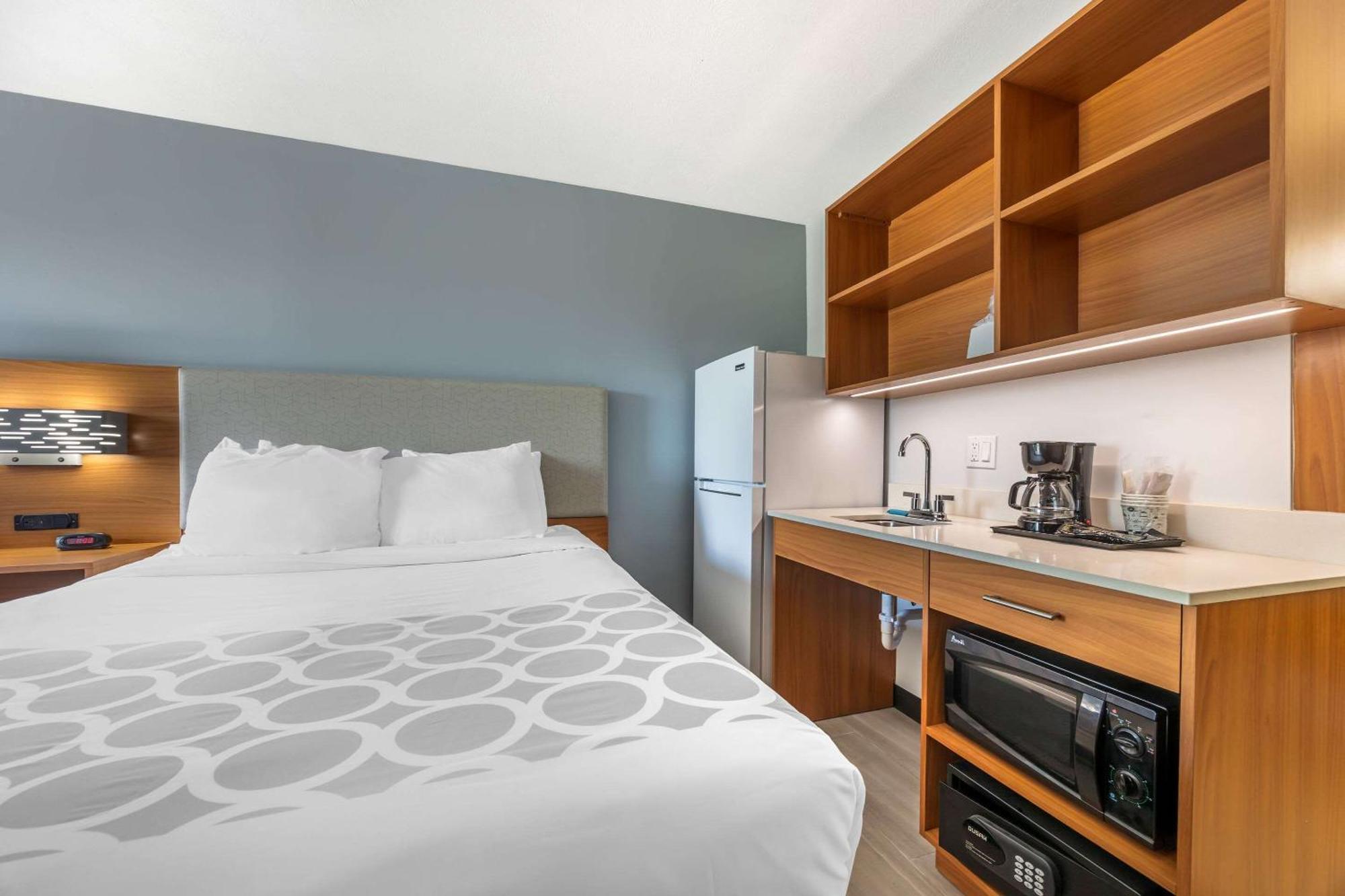 Suburban Studios Branson On The Strip Extérieur photo