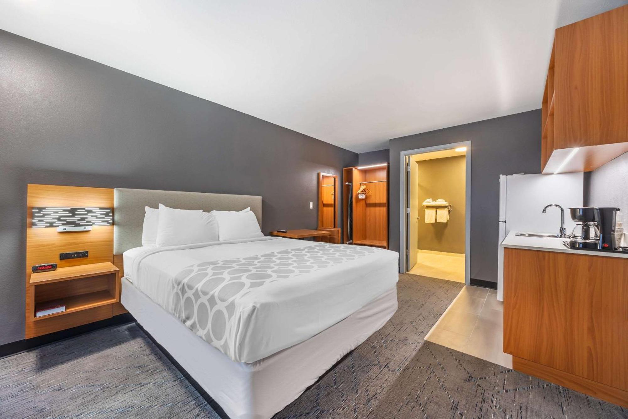 Suburban Studios Branson On The Strip Extérieur photo